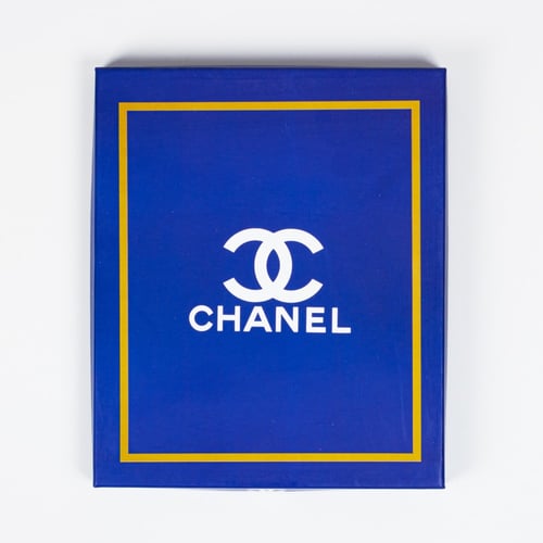 شماغ شانيل دم غزال المميز