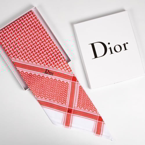 شماغ ديور لون برتقالي انجليزي