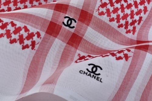 شماغ شانيل اخر اصدار