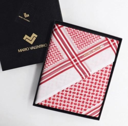 شماغ فالنتينو الذهبي