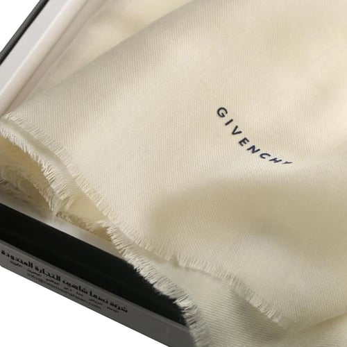 شال كشميري ماركة جيفنشي لون بيج سادة