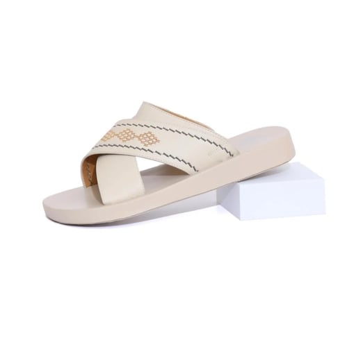 حذاء شرقي طبي بيج فاتح