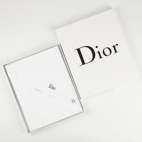 غترة ديور الانجليزيه2025