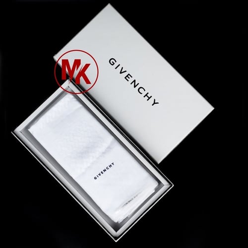 شماغ جفنشي كلاسيك ابيض