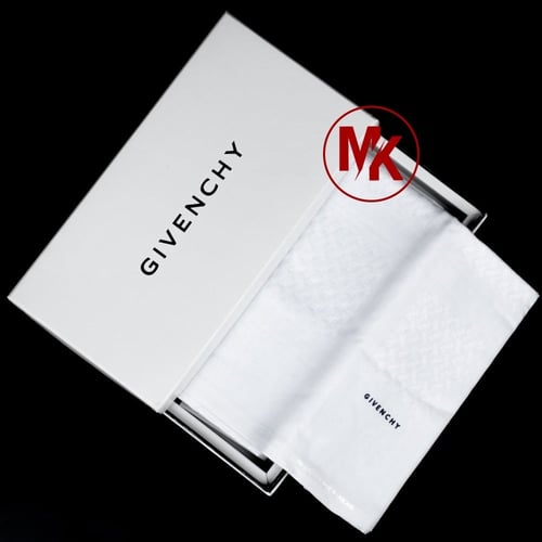 شماغ جفنشي كلاسيك ابيض