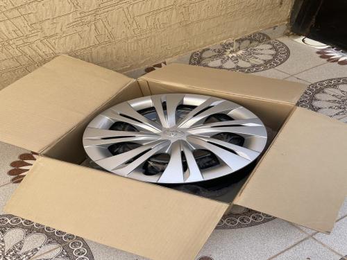 بكج طقم جنوط كامري مع طقم طيس 2025 اصليه وكاله