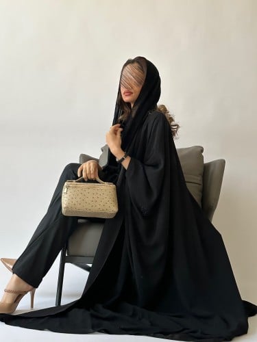 عباية شيرين