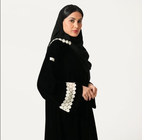 Abaya: 166