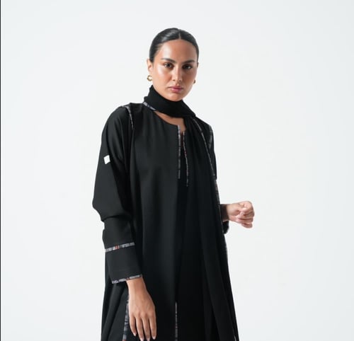 Abaya: 152