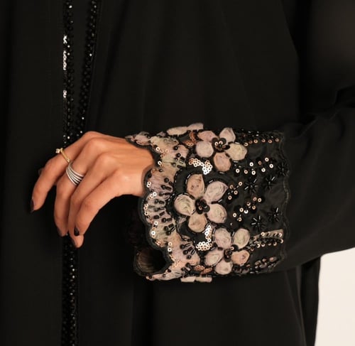 Abaya: 174