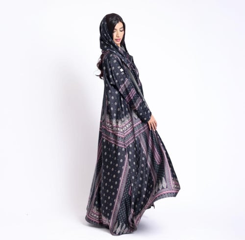 Abaya: 125