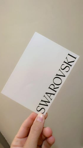 سلسال اسود للبجعه من سوارفسكي