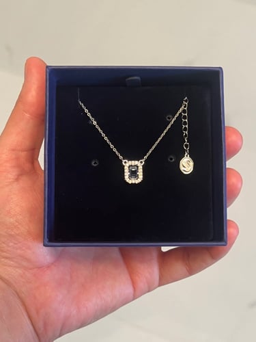 سلسال بكرستال مستطيل ازرق من سوارفسكي