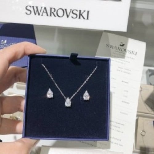 سلسال وحلق بكرستاله لامعه من سوارفسكي