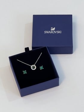 سلسال اخضر بكرستال متحرك من سوارفسكي