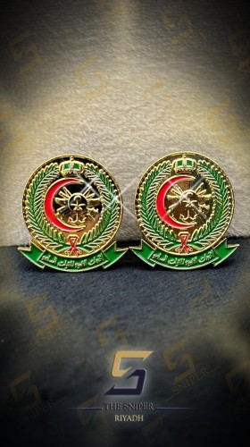 ياقة الخدمات الطبية حديد ذهبي ملون