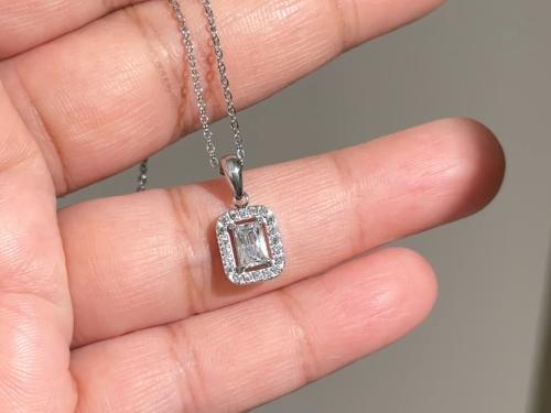 قلادة هيلين - فضي