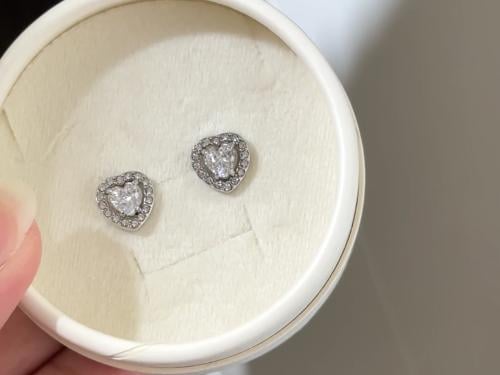 حلق لورا - لون فضي