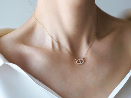 قلادة كريستين - ذهبي