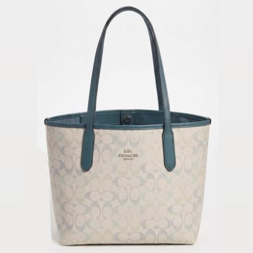Coach Tote bag in signature
