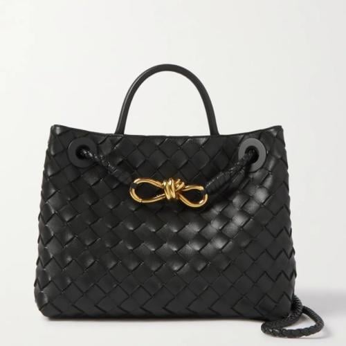 BOTTEGA VENETA Andiamo small intrecciato leather t...