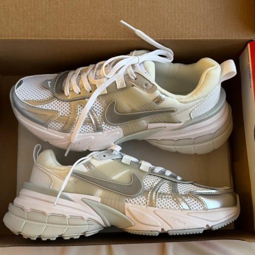 Nike V2K Run low-top sneakers