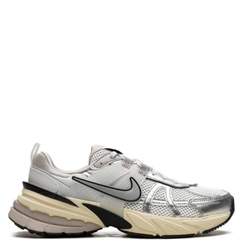 V2K Run "Black Anthracite" sneakers