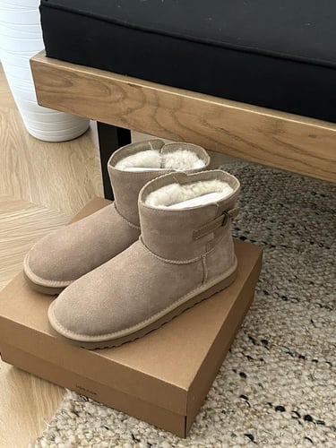 UGG 'Light Taupe