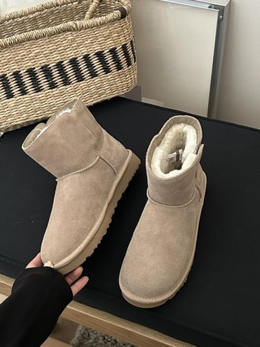 UGG 'Light Taupe