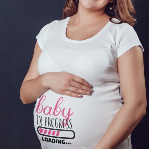 تشيرت حامل بنت