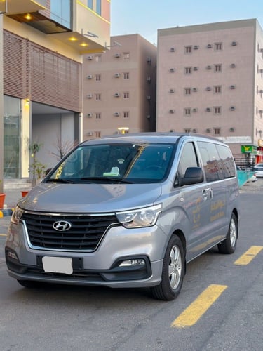 سيارة H1 من مطار جدة الى المدينة او العكس