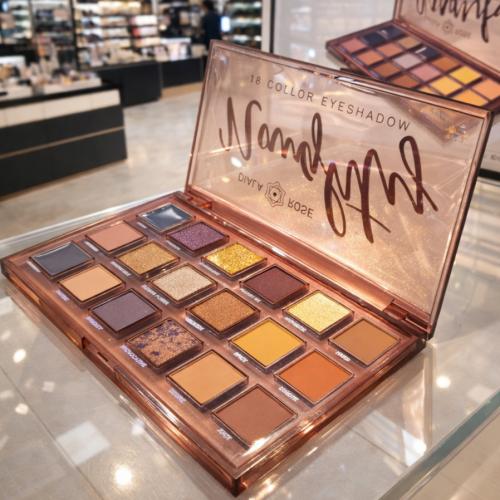 ظل عيون نود من فور يو باليت ظل العيون باشباع لون ق...