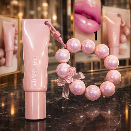 ملمّع شفاه لامع رقم 1 – RIAL BEAUTY ملمّع شفاه يمن...