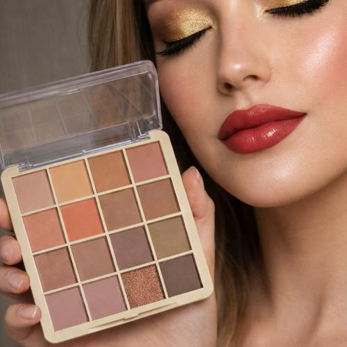 ظل عيون من دياموند بيوتي