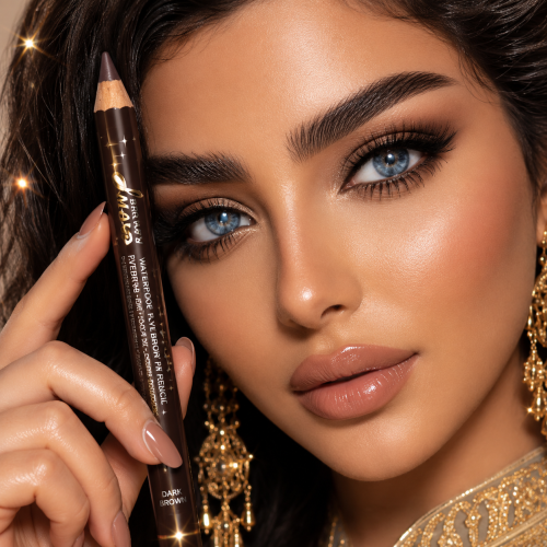 قلم الحواجب البني الغامق الاحترافي امنحي حاجبيكِ م...