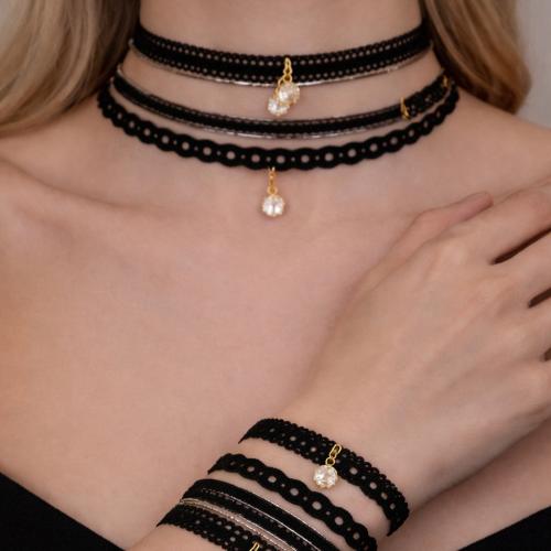 3 سلاسل و 3 ساور و 3 حلق