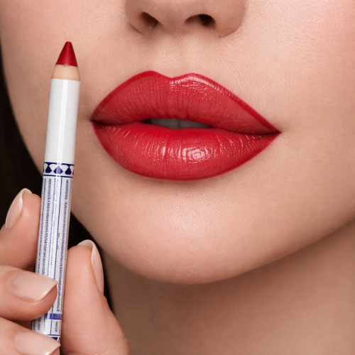 محدد شفايف من ريال بيوتي رقم 4 قلم تحديد شفاه مقاو...