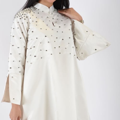 جلابية اوف وايت بكرستال