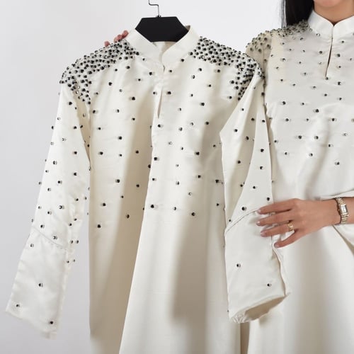 جلابية اوف وايت بكرستال