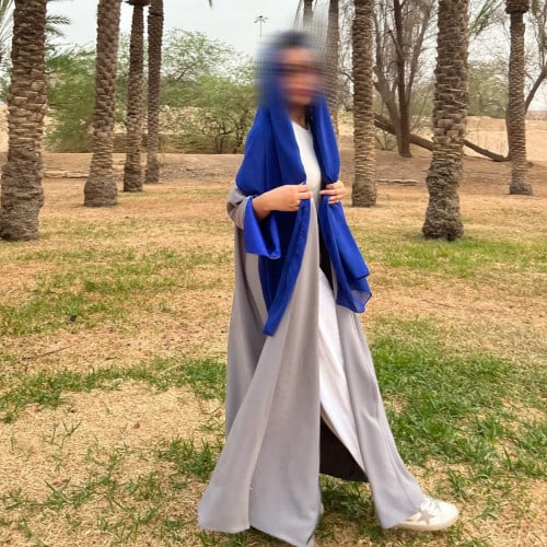 عباية رمادي مع نيلي