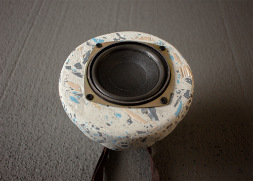 مضخم صوت جداري من حجر التيرازو