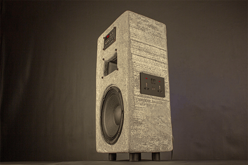 مضخم صوت من الحجر .. صناعة يدوية