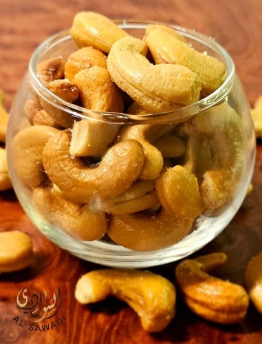 كاجو وسط مالح رش