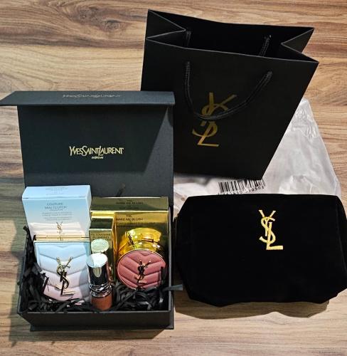 بكج سان لوران