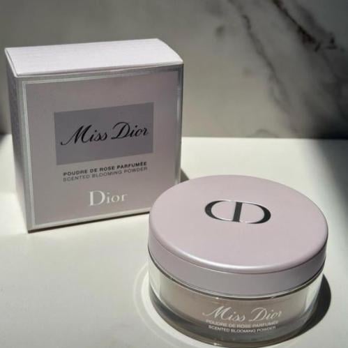 بودره ديور ورديه معطره مس ديور