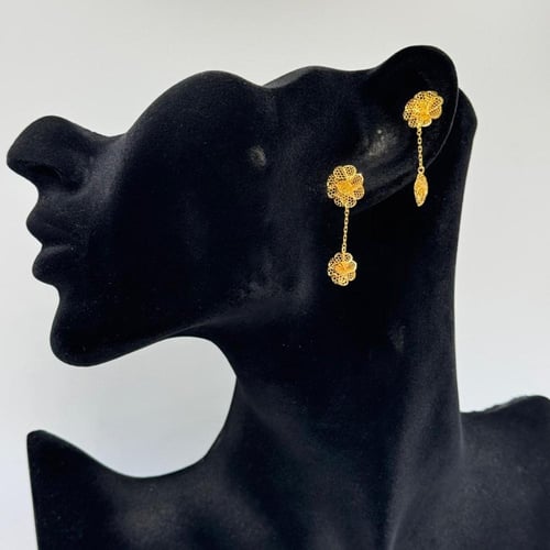 حلق وردة ذهب عيار 21