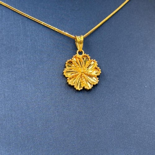 عقد وردة ذهب عيار 21