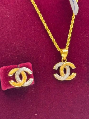 طقم ذهب عيار 18