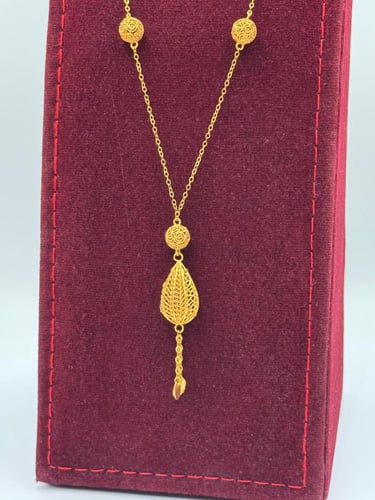 عقد ذهب عيار 21