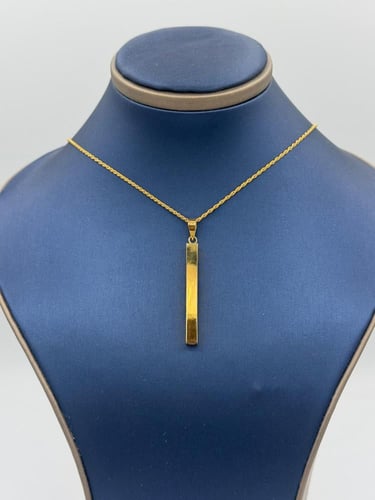 عقد ذهب عيار 21